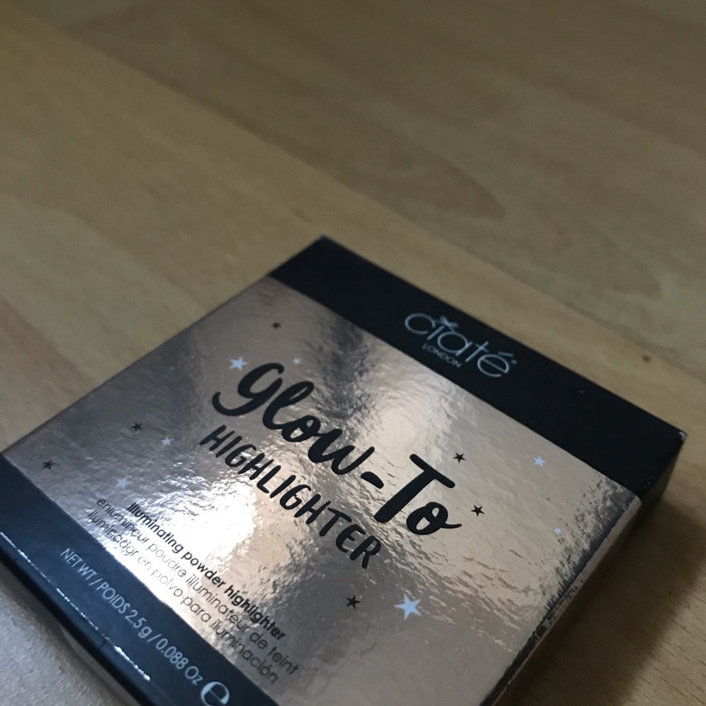 CIATE glow to highlighter luminizer